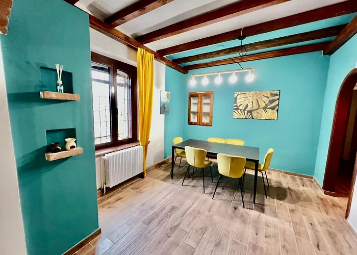Two Bedroom Al Casello N. 2 아파트 *